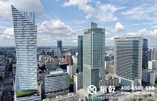 智能化集成系统，大型建筑，自动化管理，节能增效，科技感