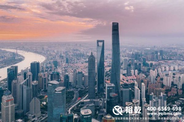 智能化集成系统、智能设备、软件、数据管理、应用场景
